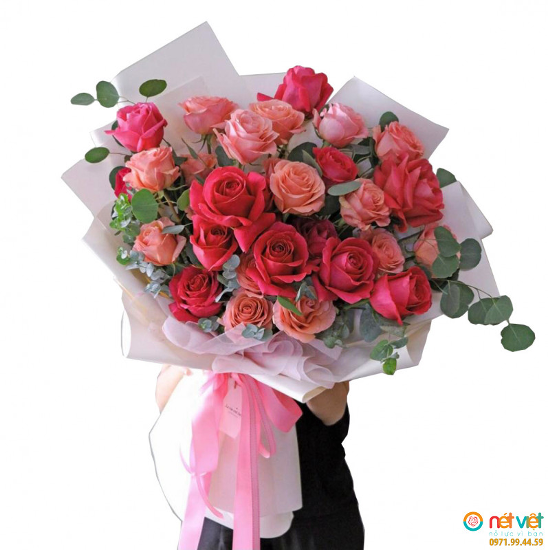 Bó hồng tặng mẹ