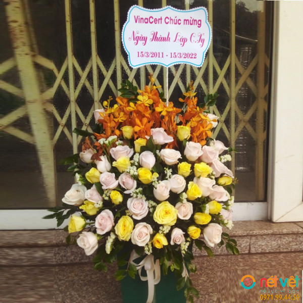 giỏ hoa khai trương để bàn ở Hải Dương