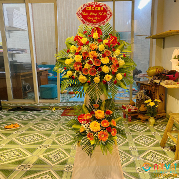 lẵng hoa đẹp chúc mừng 20 11 ở Thái Bình