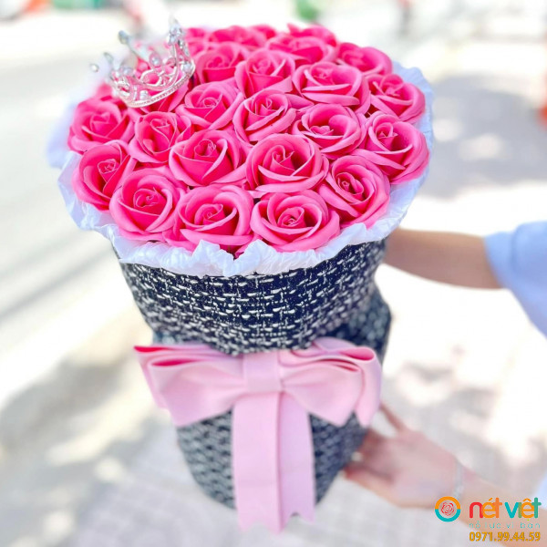 Bó hoa hồng sáp gói giấy bố (7)
