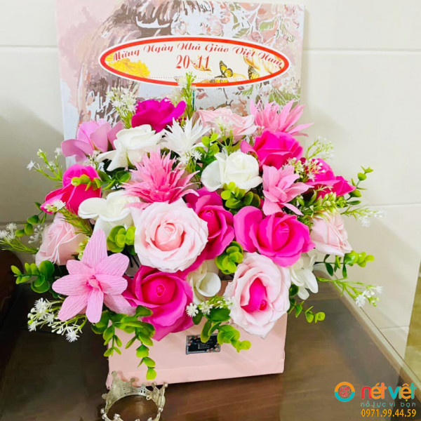 Giỏ hoa sáp (12)