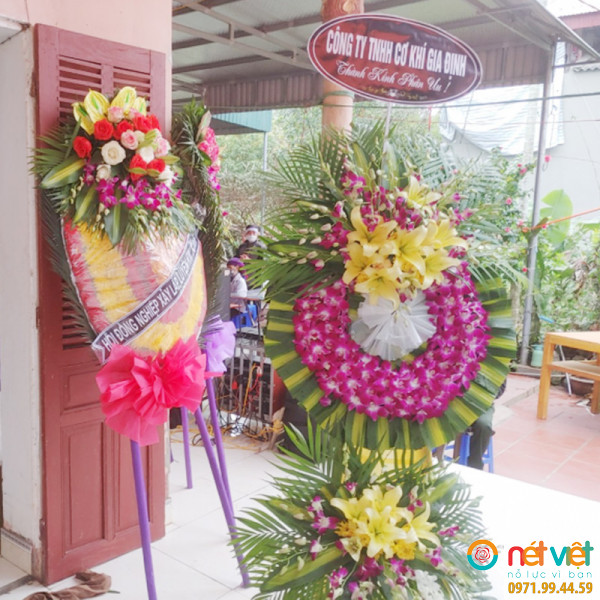 vòng hoa vải đám tang ở Thiệu Hóa Thanh Hóa