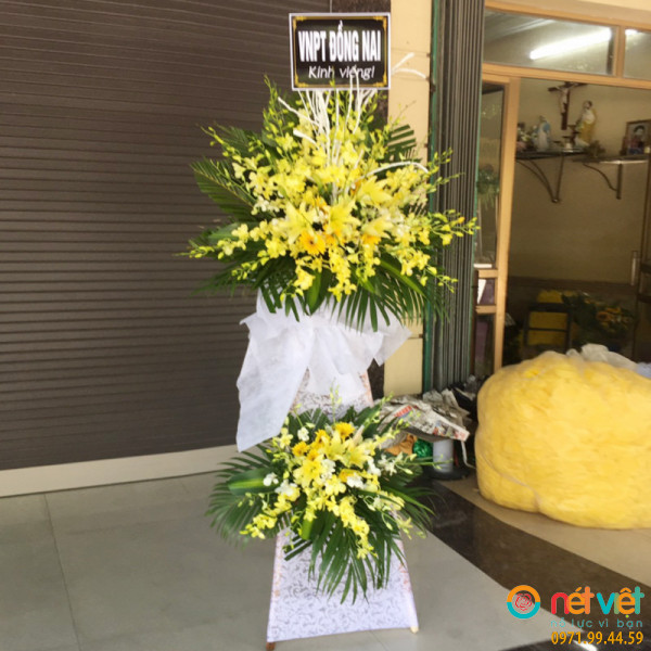 lẵng hoa viếng đám tang ở Như Xuân Thanh Hóa