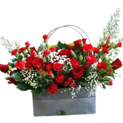 Giỏ hoa hồng đỏ - Sự lựa chọn nổi bật và đẳng cấp