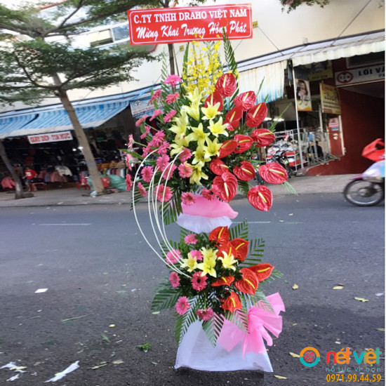 lang hoa chuc mung khai truong ở Đắk Lắk