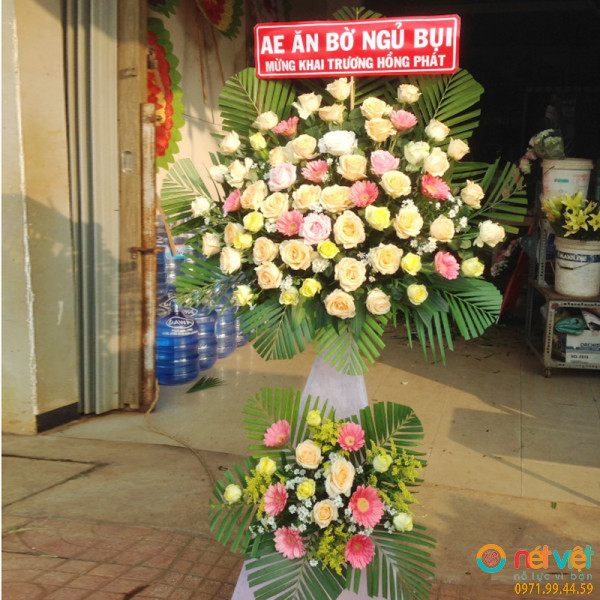 lãng hoa chúc mừng khai trương ở Đắk Nông