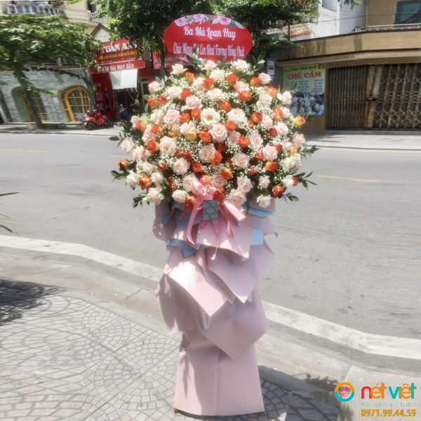 hoa chúc mừng kỷ niệm ở Thừa Thiên Huế