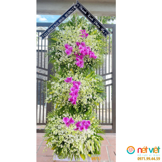 tràn hoa đám tang ở Thừa Thiên Huế