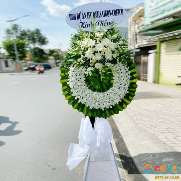 lãng hoa viếng đám tang ở Vĩnh Long