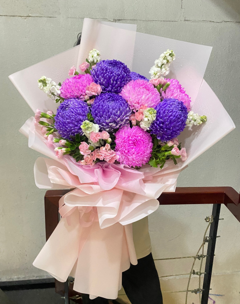 Bó hoa mẫu đơn được coi là biểu tượng của sự may mắn