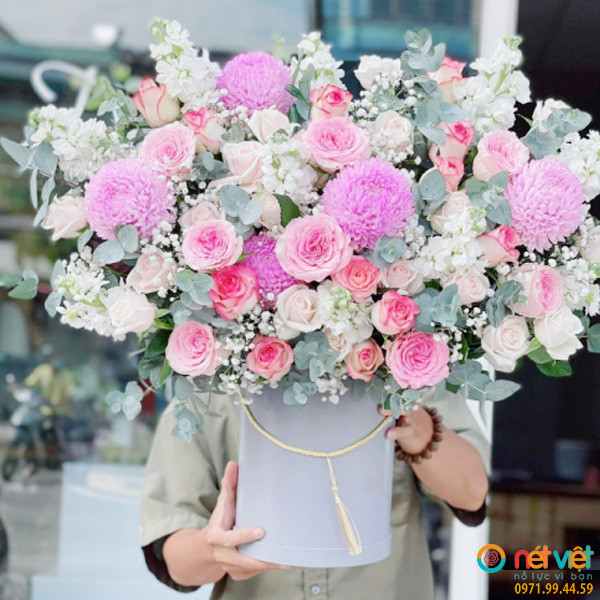 lẵng hoa chúc mừng mùng 8 tháng 3 ở Phúc Thọ Hà Nội