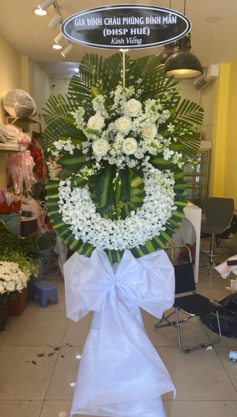 Viếng màu trắng