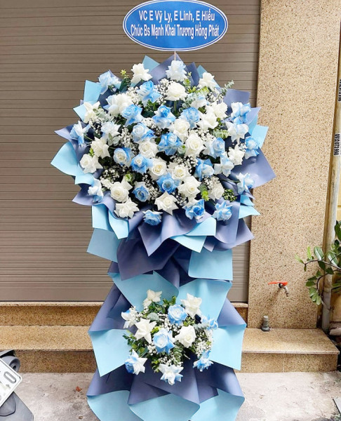 Hoa chúc Mừng gửi lời chúc mọi điều diễn ra thuận lợi, như ý