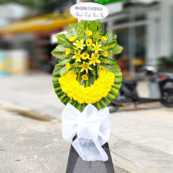 tràng hoa đám tang ở Tây Giang Quảng Nam