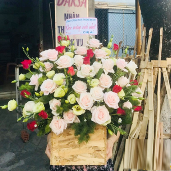 hoa tặng vợ ngày mùng 8 tháng 3 ở Tây Giang Quảng Nam