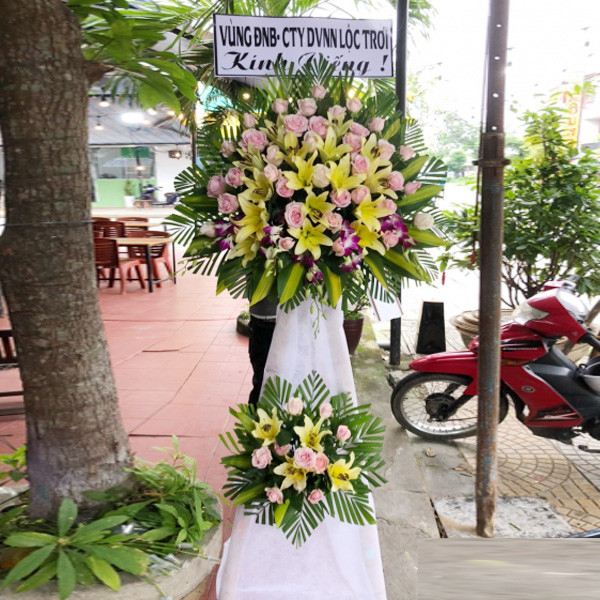 lãng hoa tang lễ ở Đông Giang Quảng Nam