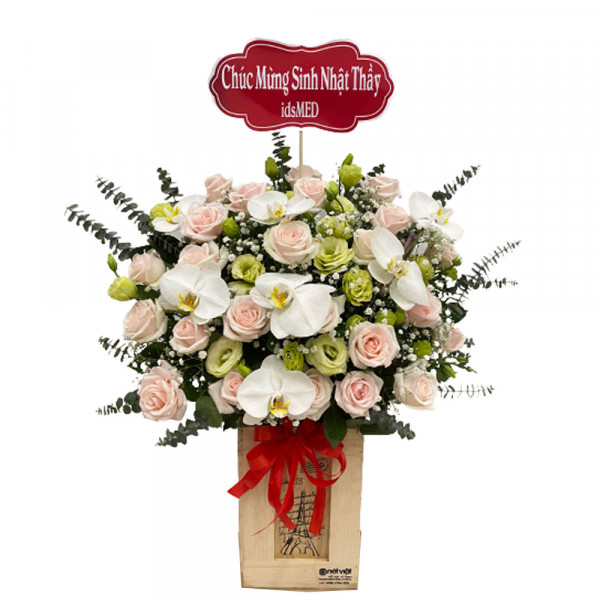 Với dịch vụ hoa tươi tại quận Phú Nhuận, chúng tôi cam kết mang đến những sản phẩm hoa tươi tuyệt đẹp và chất lượng cao
