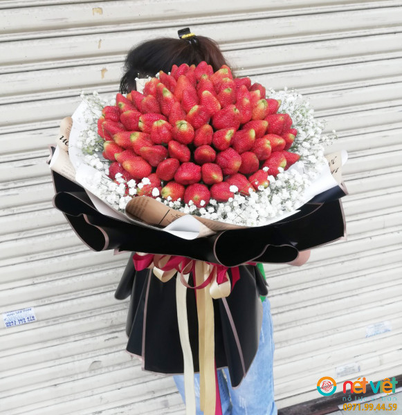 Bó hoa dâu tây (3)