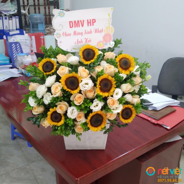giỏ hoa chúc mừng ngày 20 10 ở Thường Tín Hà Nội