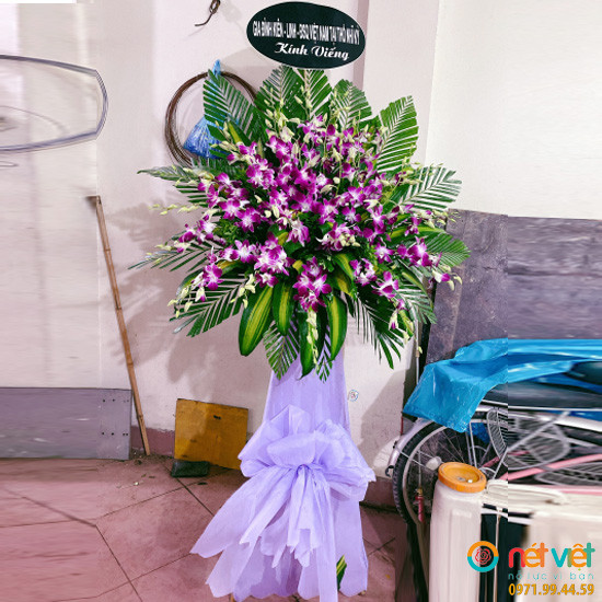 vong hoa chia buồn ở Thạch Thất Hà Nội