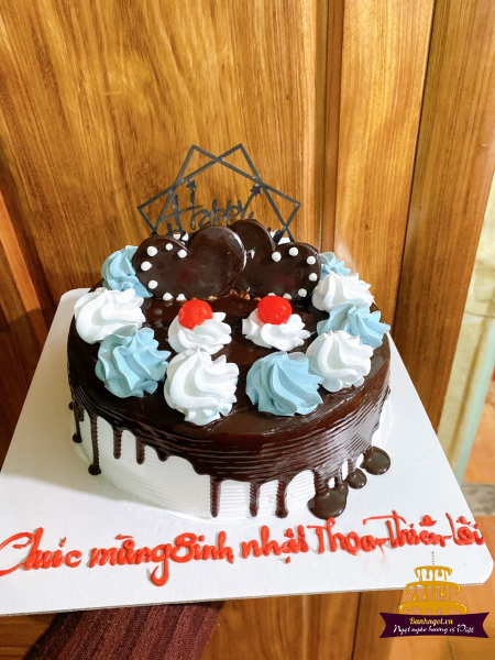 Bánh kem sinh nhật bé trai 1 tuổi baby boss fondant | vuatrangtri.vn