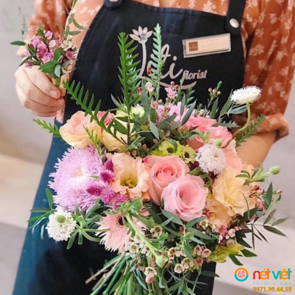 Mẫu hoa cưới cầm tay đơn giản và đẹp cô dâu