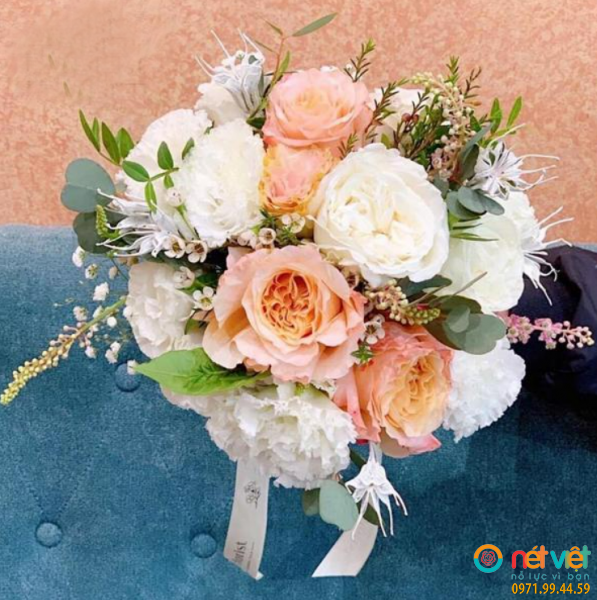 Mẫu hoa cưới cô dâu cầm tay đẹp, sang trọng