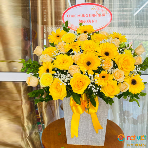 giỏ hoa vàng khai trương ở Tân Kỳ Nghệ An
