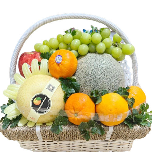 Giỏ trái cây tặng chúc mừng tân gia mang ý nghĩa tài lộc và may mắn