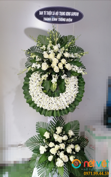 Hoa viếng chiếc bóng xưa