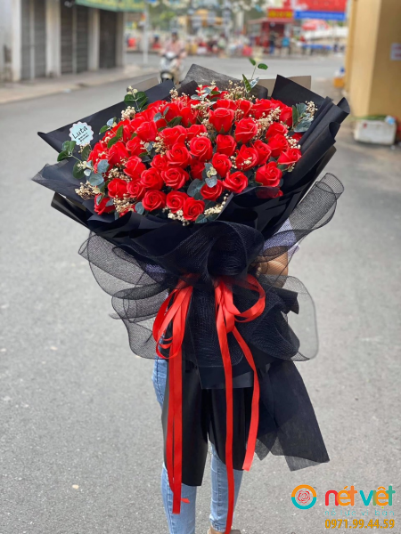 BÓ HOA HỒNG THƠM SIZE ĐẠI 99 BÔNG