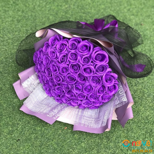 Bó 50 bông phối lưới