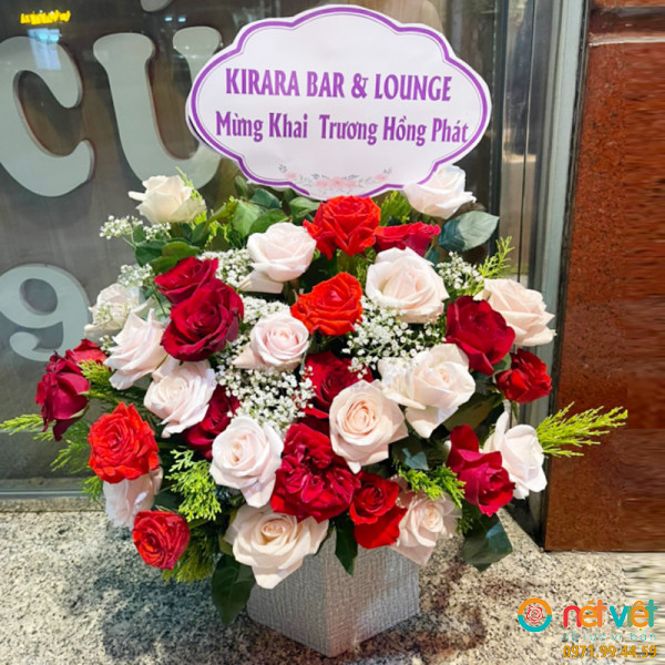 giỏ hoa khai trương để bàn ở Tp Uông Bí Quảng Ninh