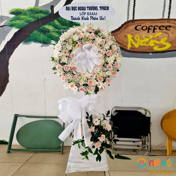 vòng hoa giả đám tang ở Đầm Dơi Cà Mau