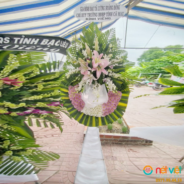 hoa viếng đám tang ở Trần Văn Thời Cà Mau