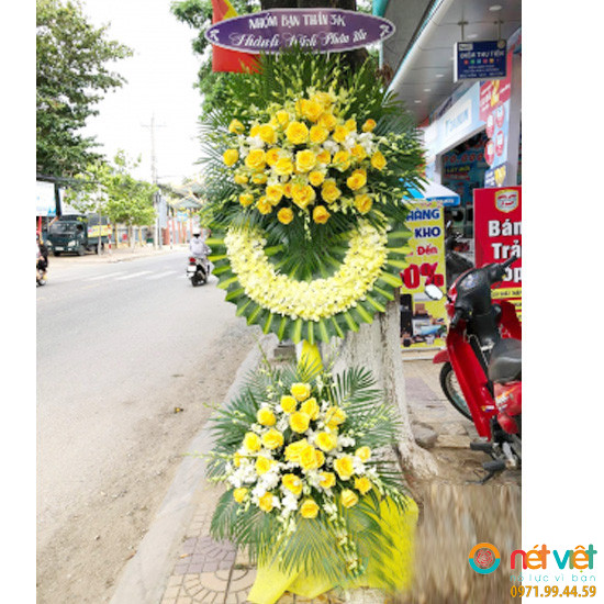 Hoa Viếng màu vàng tại Shop hoa tươi Ninh Thuận