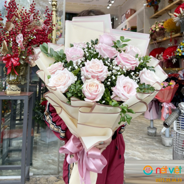 bó hoa chúc mừng 20 11 ở Vân Đồn Quảng Ninh