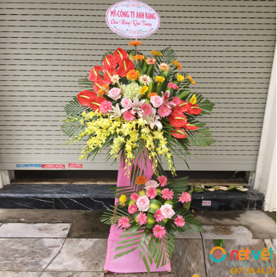 kệ hoa khai trương ở Hoành Bồ Quảng Ninh