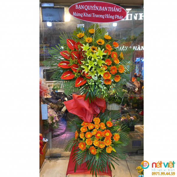 Cửa hàng hoa tươi gần đây kệ hoa chúc mừng mang lại nhiều may mắn