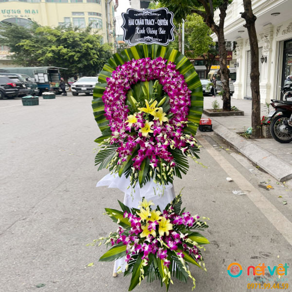 Hoa viếng tang ở Cô Tô Quảng Ninh