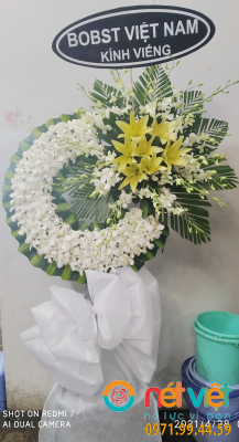 Kệ viếng lan trắng đẹp