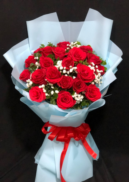 Bó hoa hồng đỏ tình yêu dịu ngọt