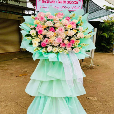 Kệ Hoa Khai Trương Quận 1 Hồ Chí Minh - Tông Xanh Nhẹ Nhàng Chúc Mừng Mở Cửa Hàng