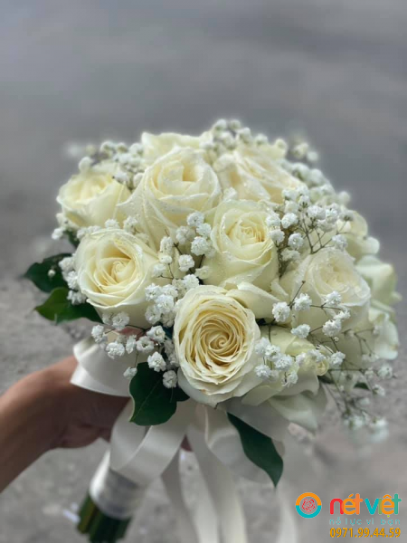 tay cầm cô dâu