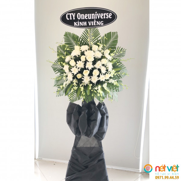 Kệ hoa vô cùng thương tiếc Hoa tươi thành phố Hồ Chí Minh